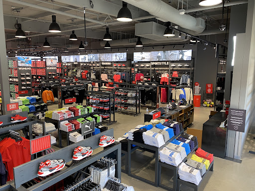 Shoe Store «PUMA», reviews and photos, 131-C Nut Tree Rd, Vacaville, CA 95687, USA