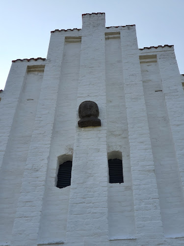 Kommentarer og anmeldelser af Raklev Kirke