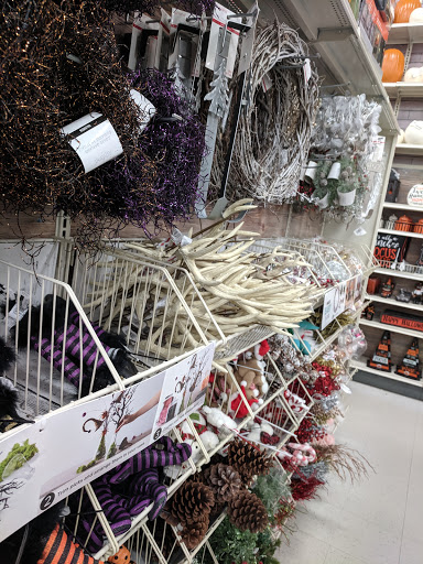 Craft Store «Michaels», reviews and photos, 4345 U.S. 9, Freehold, NJ 07728, USA