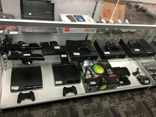 Video Game Store «Disc Traders Holland», reviews and photos, 12331 James St, Holland, MI 49424, USA