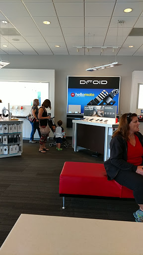 Cell Phone Store «Verizon», reviews and photos, 844 4th St, Santa Rosa, CA 95404, USA