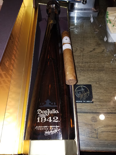 Tobacco Shop «TESA Cigar Company», reviews and photos, 1039 W Lake St, Chicago, IL 60622, USA