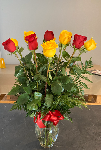 Florist «Roses Just Because/Hub Florist Of Lutz», reviews and photos, 18721 N Dale Mabry Hwy, Lutz, FL 33548, USA