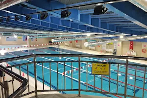 İBB Çakmak Yüzme Havuzu image