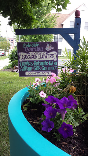 Florist «Paragon Flowers West», reviews and photos, 323 Walnut St, St Charles, IL 60174, USA