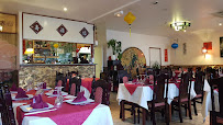 Atmosphère du Restaurant chinois Le Mandarin à Saint-Hilaire-de-Brethmas - n°6