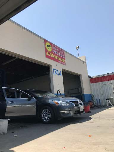 Personal Touch Hand Car Wash en Fresno