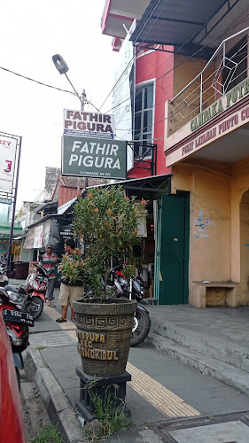 Toko Pigura di Kabupaten Garut: Temukan jumlah tempat menarik yang Menakjubkan