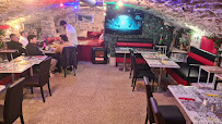 Atmosphère du Restaurant afghan KABUL BOMBAY PALACE RESTAURANT à Lyon - n°13