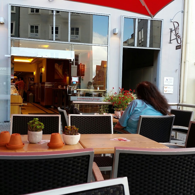 Junge Die Bäckerei. Breite Straße Lübeck