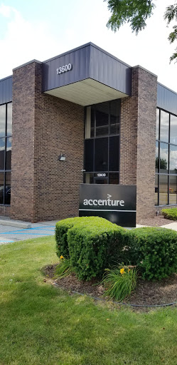 Accenture Detroit Industry X Innovation Center