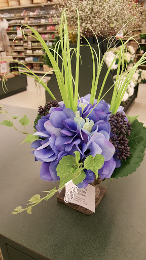 Craft Store «Hobby Lobby», reviews and photos, 11 W 39th St, Kearney, NE 68847, USA