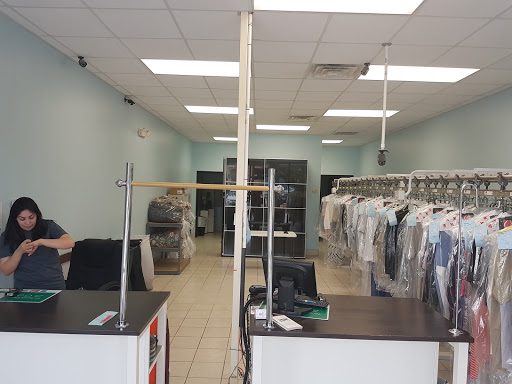 Dry Cleaner «Royal Cleaners», reviews and photos, 3301 W Davis St, Conroe, TX 77304, USA