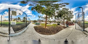 Luz Duran Park - photo 2