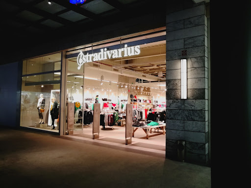 Stradivarius Via Vallejo