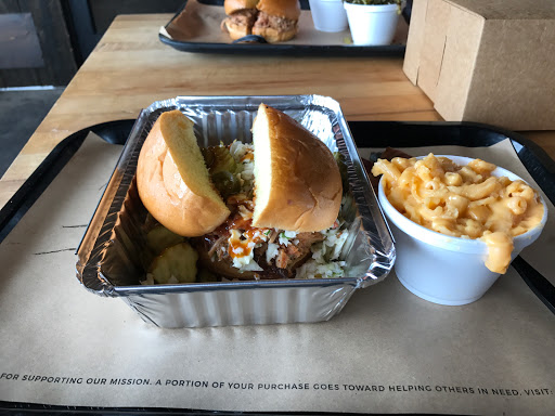 Barbecue Restaurant «4 Rivers Smokehouse», reviews and photos, 1047 S Dillard St, Winter Garden, FL 34787, USA