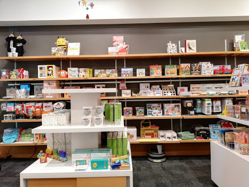 Gift Shop «SFMOMA Museum Store», reviews and photos, 151 3rd St, San Francisco, CA 94103, USA