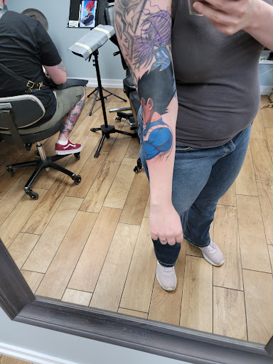 Tattoo Shop «Daybreak Tattoo», reviews and photos, 5817 S Westnedge Ave, Portage, MI 49002, USA