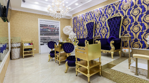 Royal beauty & nail by VIKTORIA