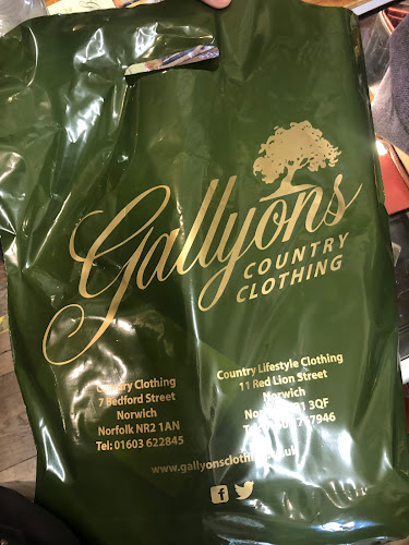 Gallyons Country Clothing - Clothing store