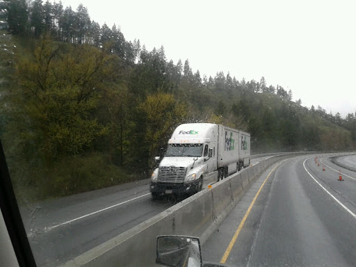 Mailing Service «FedEx Ground», reviews and photos, 2460 NE Sundial Rd, Troutdale, OR 97060, USA