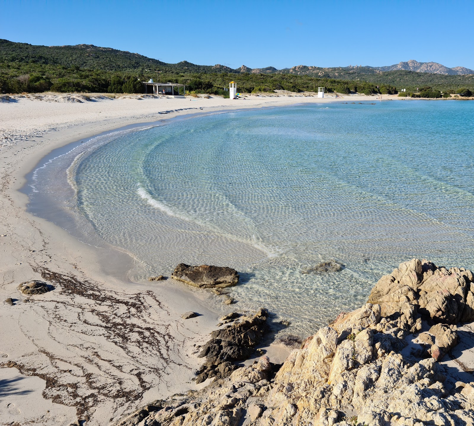 Fotografie cu Spiaggia di Rena Bianca cu nivelul de curățenie in medie