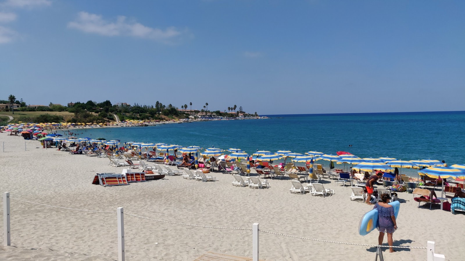 Foto de Spiaggia Buccarelli área de complejo turístico de playa