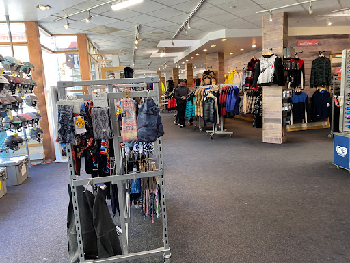 Snowboard Rental Service «Double Diamond Ski Shop», reviews and photos, 520 E Lionshead Cir, Vail, CO 81657, USA