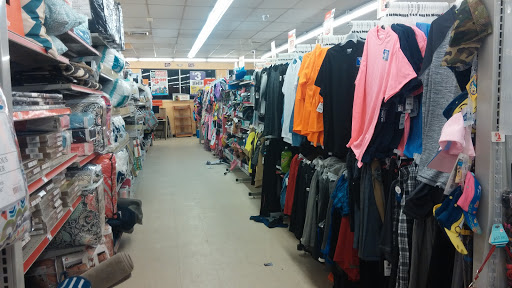 Dollar Store «FAMILY DOLLAR», reviews and photos, 25 S Main St, Waterbury, CT 06706, USA