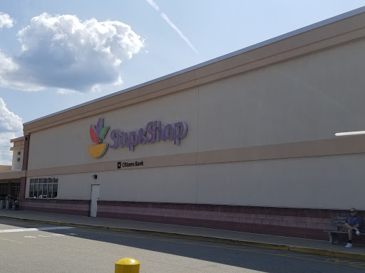 Grocery Store «Stop & Shop», reviews and photos, 575 Greenwich Ave, Warwick, RI 02886, USA