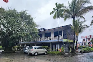 Perdana Busiri Hotel image