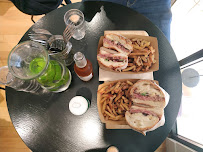 Sandwich au poulet du Restaurant Canard Street à Lille - n°16