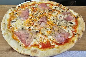 Gastro Pizza image