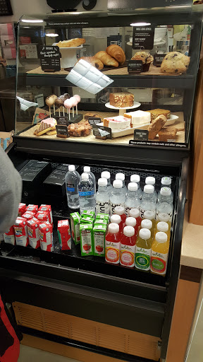 Department Store «Target», reviews and photos, 950 E 33rd St, Signal Hill, CA 90755, USA