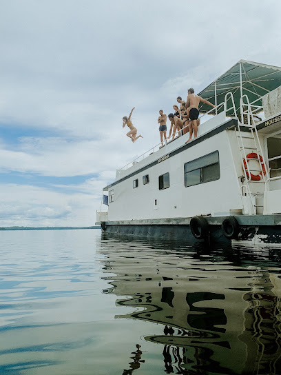 Houseboat Adventures Inc. Shop and Boat Storage