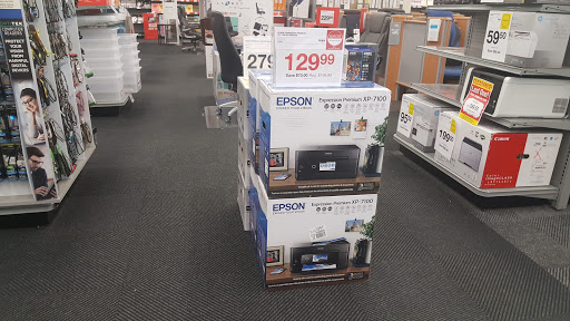 Office Supply Store «Staples», reviews and photos, 7708 Richmond Hwy, Alexandria, VA 22306, USA