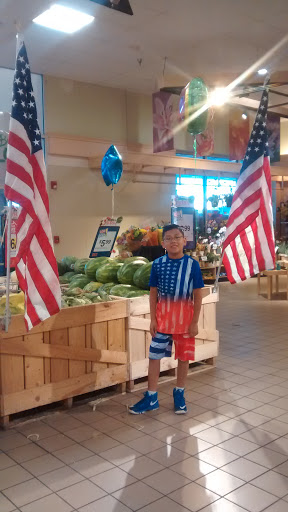 Grocery Store «Giant Food Stores», reviews and photos, 993 Wayne Ave, Chambersburg, PA 17201, USA