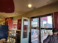 Atmosphère du Restaurant KFC MARSEILLE PLAN DE CAMPAGNE à Cabriès - n°7