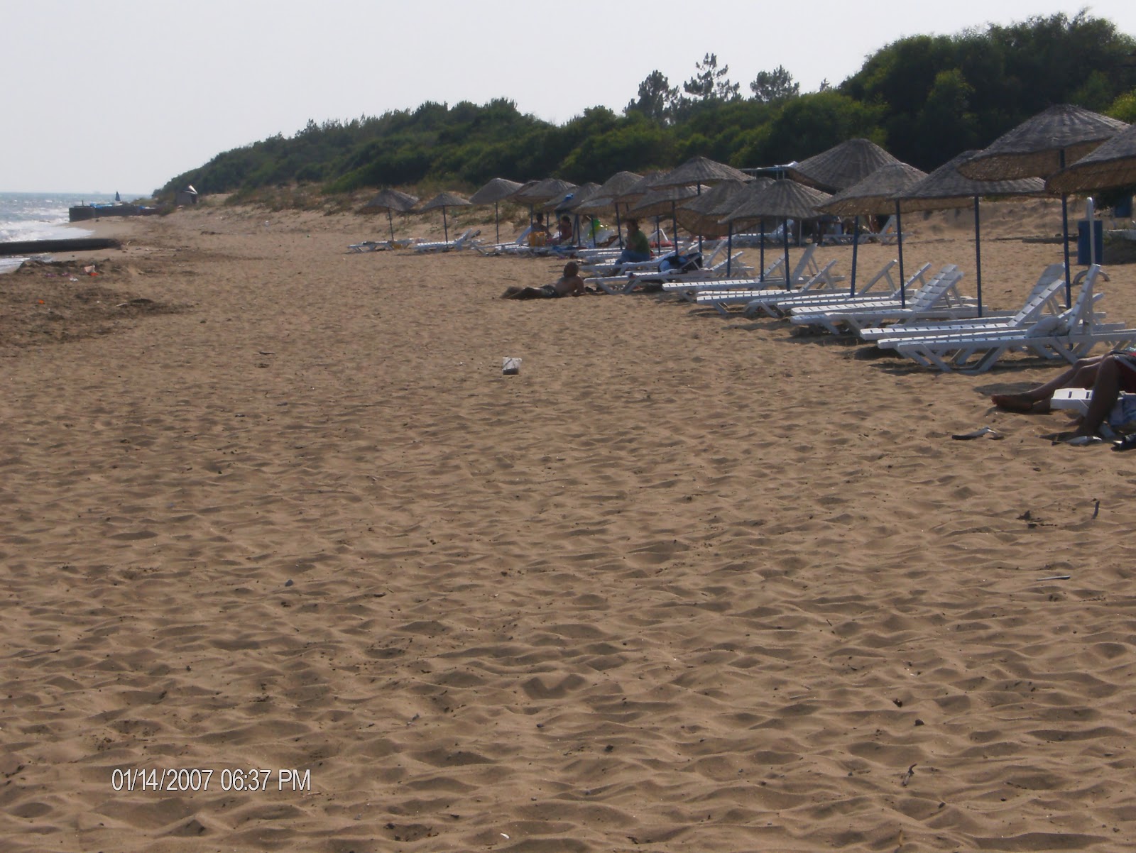 Foto von Yumurtalik beach mit türkisfarbenes wasser Oberfläche