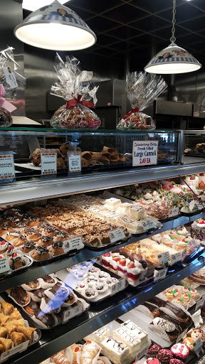 Shopping Mall «Lake Success Shopping Center», reviews and photos, 1526 Union Tpke, New Hyde Park, NY 11040, USA