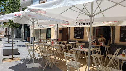 Bar La Esquina - C. José Payán, 41900 Camas, Sevilla, Spain