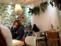 Atmosphère du Restaurant servant le petit-déjeuner Bon Bouquet Café à Paris - n°10