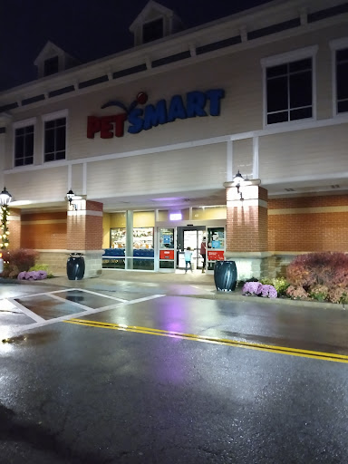Pet Supply Store «PetSmart», reviews and photos, 421 Commerce Dr, Victor, NY 14564, USA