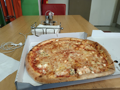 Pizza Solo Linz Halal - Füchselstraße 14, 4020 Linz, Austria