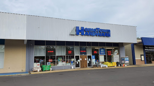 Hardware Store «Hometown Hardware Waynesville», reviews and photos, 219 Waynesville Plaza, Waynesville, NC 28786, USA