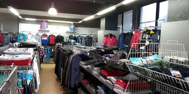 Recenze na Red Bush v Havířov - Prodejna textilu a oděvů