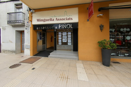 Minguella associats en Falset