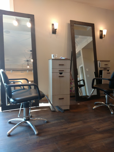 Beauty Salon «Icon Salon», reviews and photos, 427 W Avon Rd, Avon, CT 06001, USA