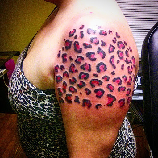 Tattoo Shop «Righteous Tattoo», reviews and photos, 2371 Manchester Rd, Akron, OH 44314, USA