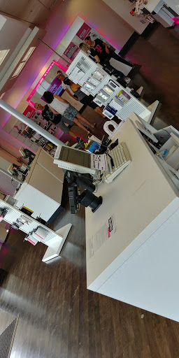 Cell Phone Store «T-Mobile», reviews and photos, 3111 Berlin Turnpike, Newington, CT 06111, USA